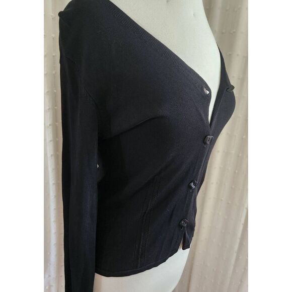 C26 Joseph A dressy button-up sweater - Picture 2 of 7